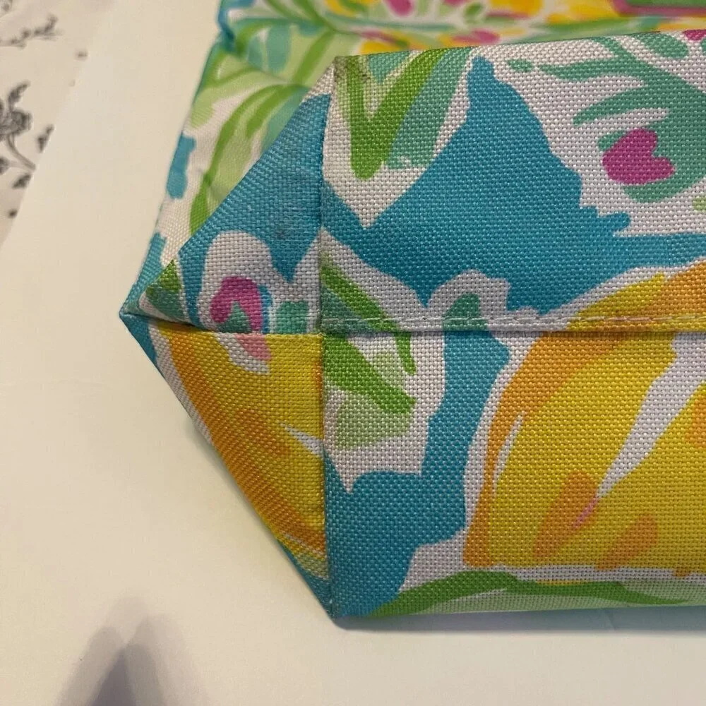 Lilly Pulitzer Estee Lauder Women's Tote Lilly's Lemon Print Bag Carryall 17